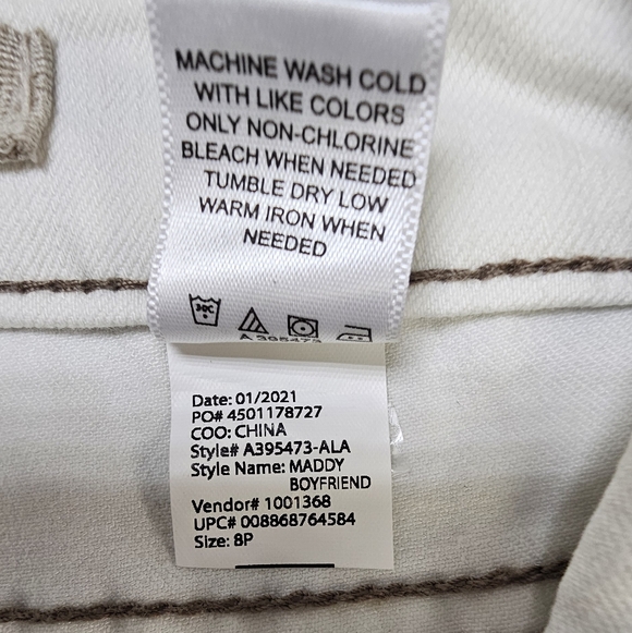 LOGO Lavish by Lori Goldstein Maddy Boyfriend Jeans Petite Size 8 Patchwork - Picture 5 of 11